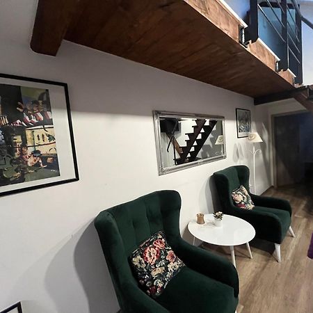 Jokai Apartman โคมาร์โน ภายนอก รูปภาพ