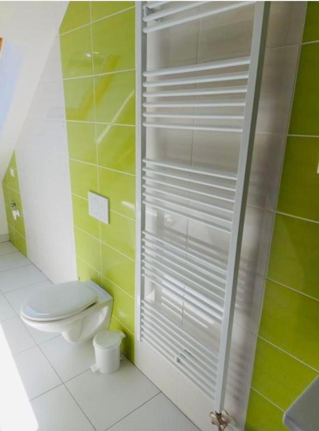 Jokai Apartman โคมาร์โน ภายนอก รูปภาพ