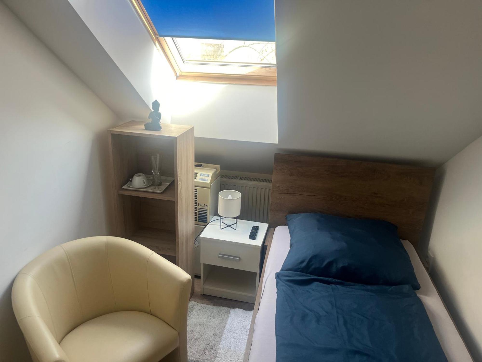 Jokai Apartman โคมาร์โน ภายนอก รูปภาพ